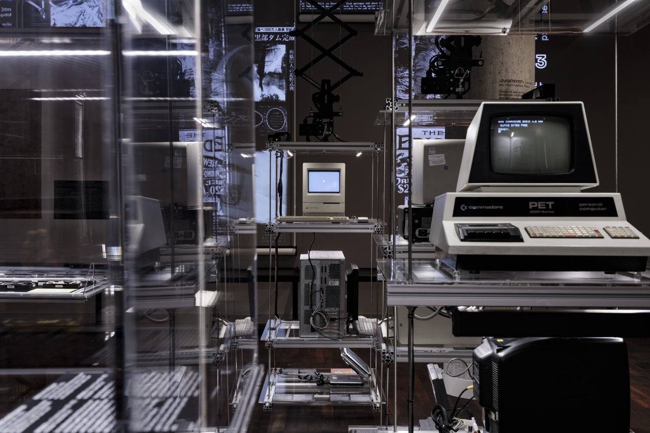 Historische Computer aus der C.A.S.E Computersammlung im Humboldt Labor